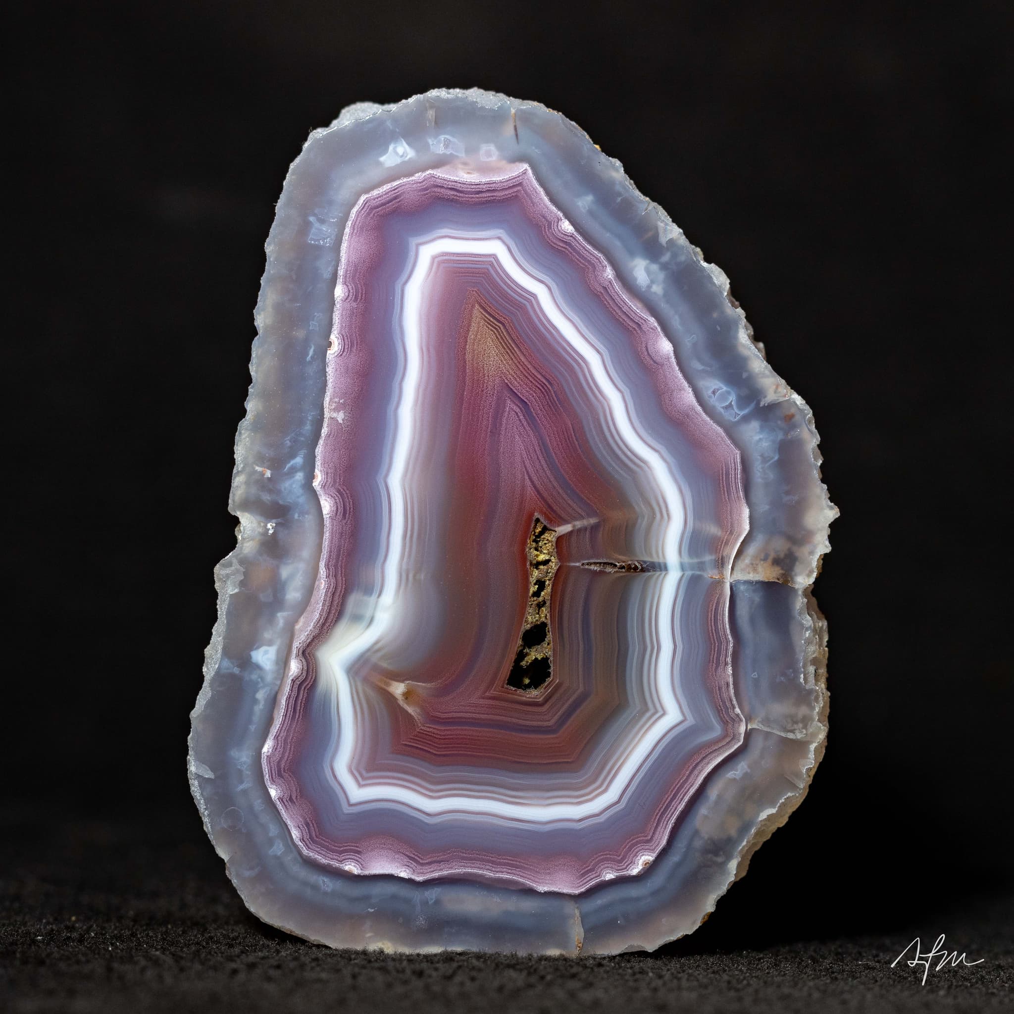 https://cdn.agatesfrommexico.com/file/agates-prod/products/CYM2581/enph7gto6cqq9zv3dn8c.jpg