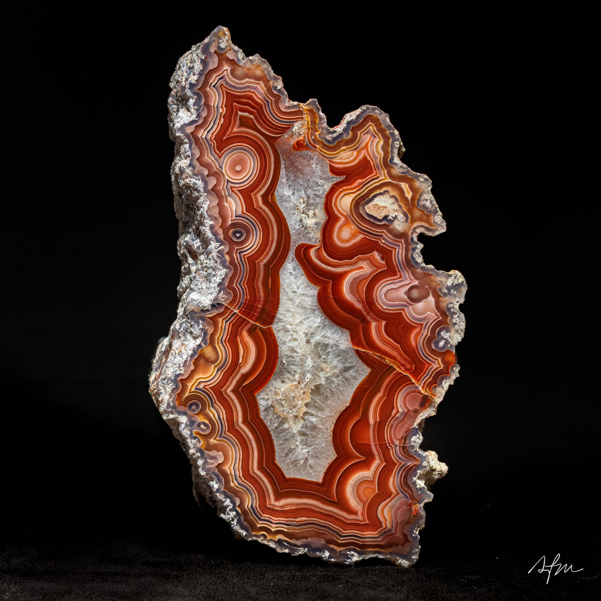 https://cdn.agatesfrommexico.com/file/agates-prod/products/LAG2515/aeo1n6apa5vj2uc244eu.jpg
