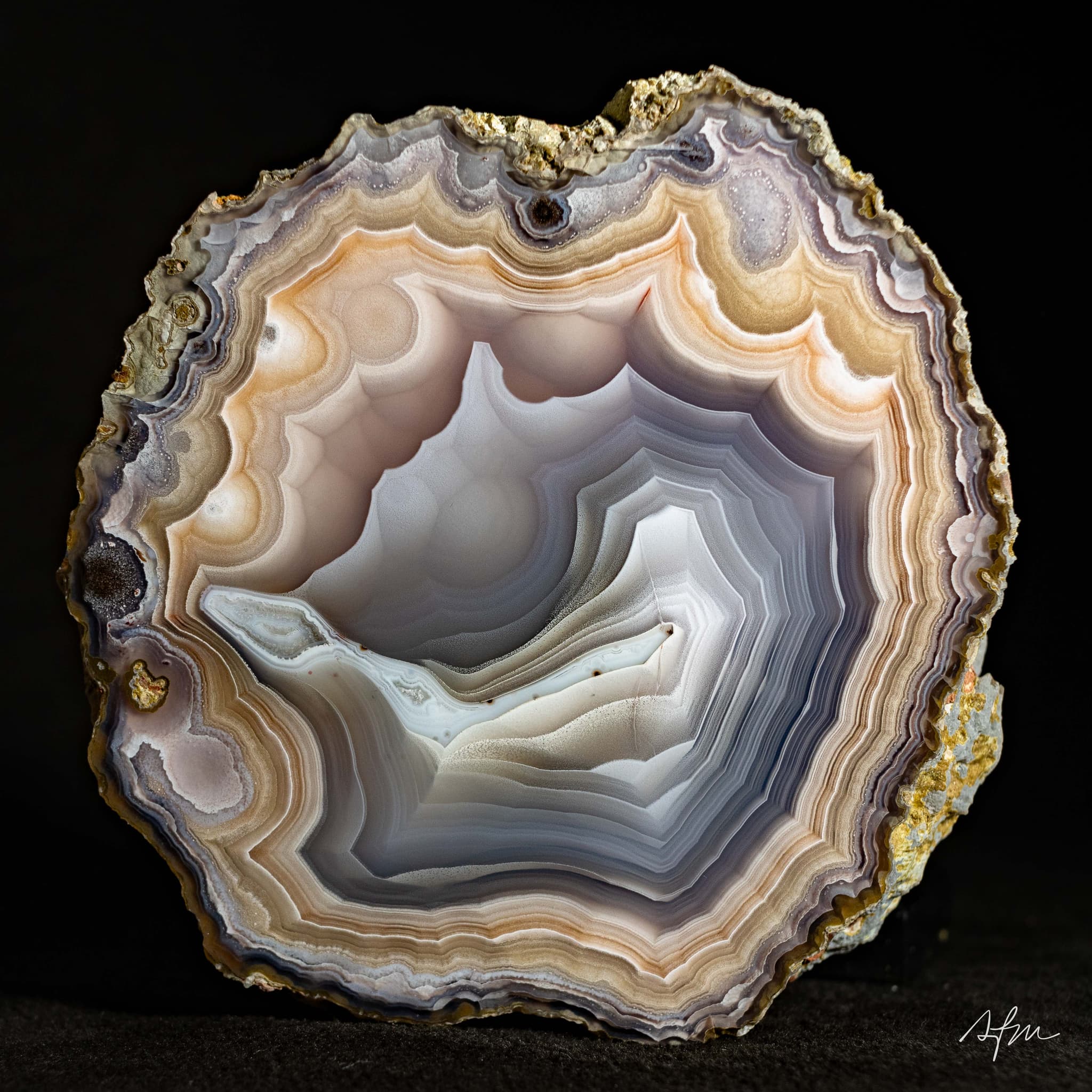 https://cdn.agatesfrommexico.com/file/agates-prod/products/LAG2539/pq6jqlcw36o8jm9gxqm0.jpg