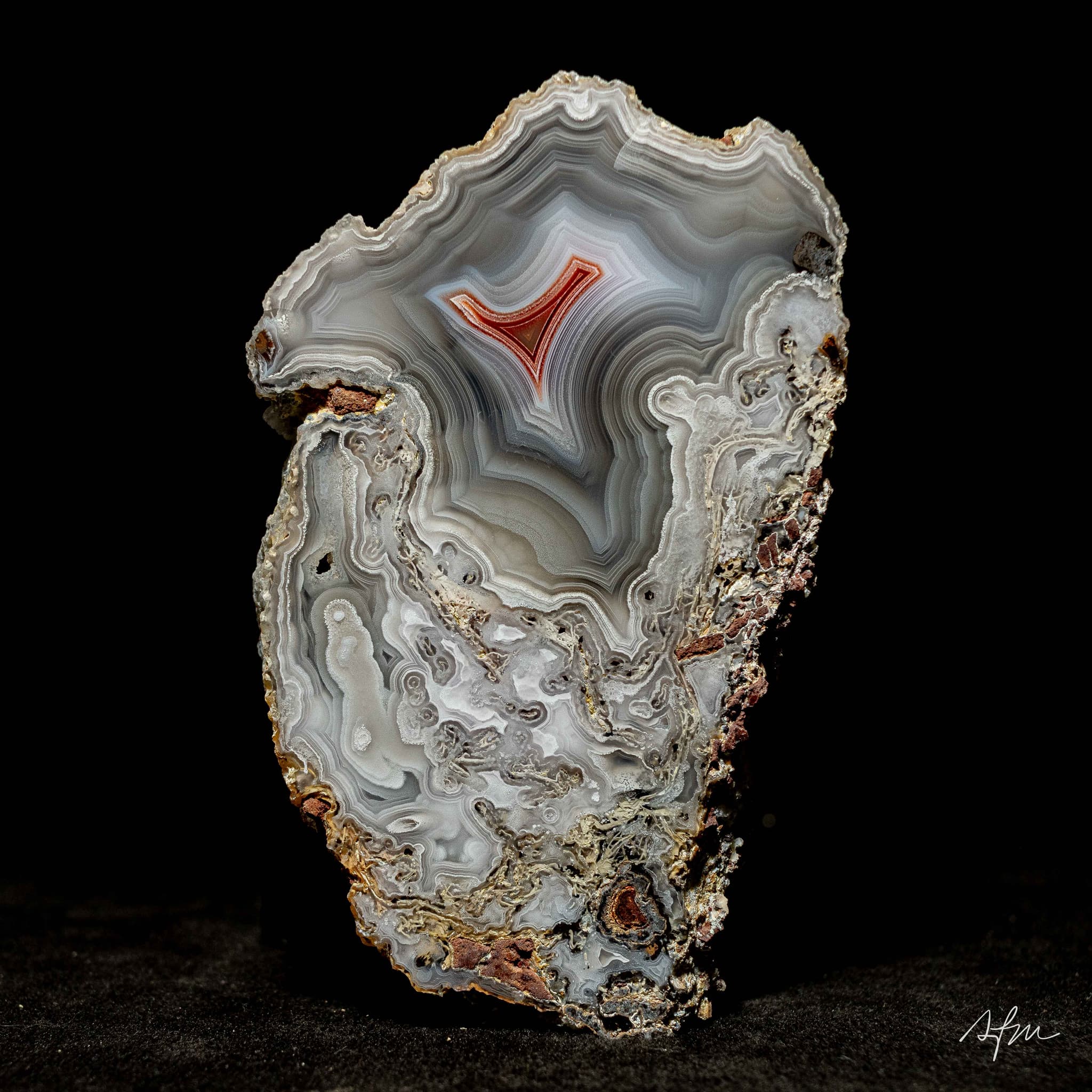 https://cdn.agatesfrommexico.com/file/agates-prod/products/LAG2566/vo11bg7wu76tu5uj4nlz.jpg